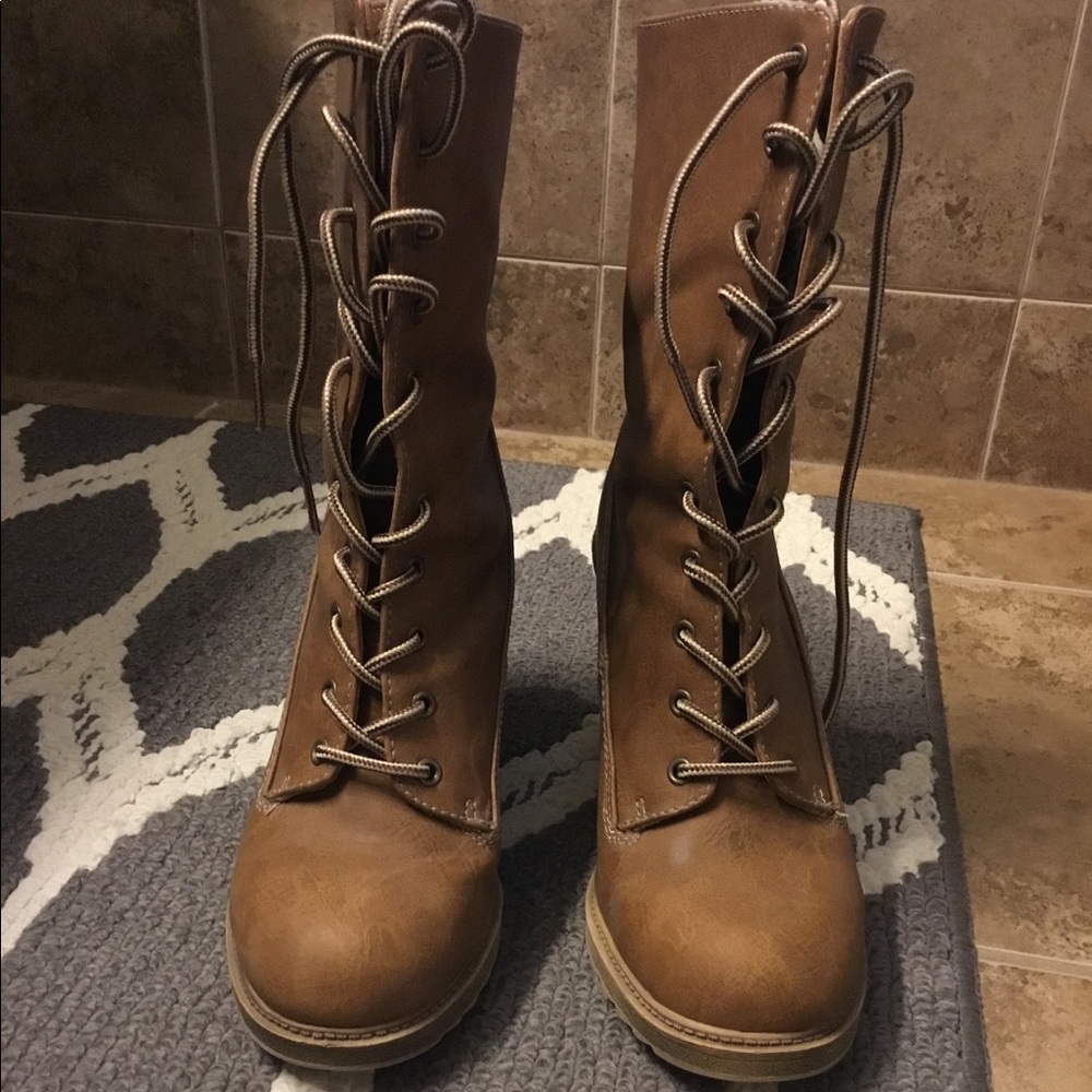 Lace up boots